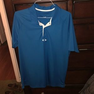 Oakley men’s golf shirt